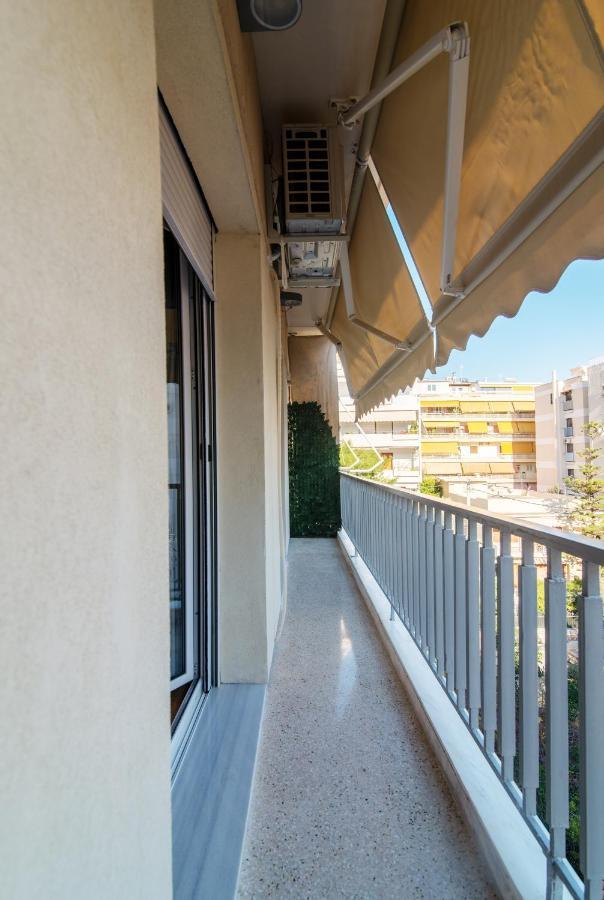 Luxury 1-Bedroom Apartment By The Sea In Athènes Extérieur photo